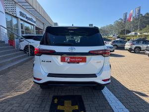 Toyota Fortuner 2.4GD-6 4x4 - Image 5