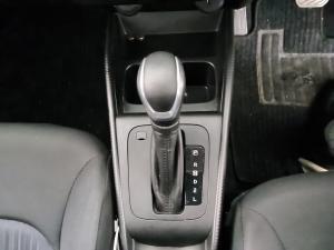 Toyota Starlet 1.5 XS auto - Image 13