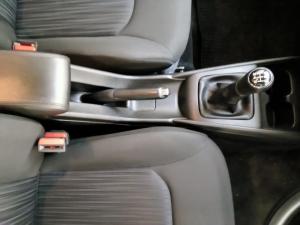 Toyota Starlet 1.5 XS manual - Image 12