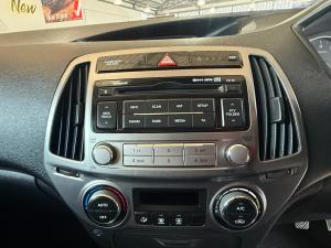 Hyundai i20 1.4 Glide - Image 10