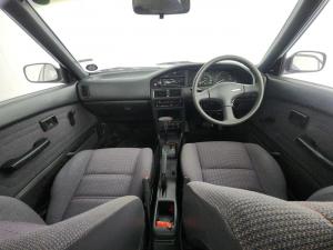 Toyota Corolla 160i GL automatic - Image 7