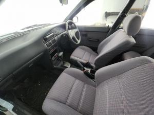 Toyota Corolla 160i GL automatic - Image 8