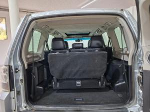 Mitsubishi Pajero 5-door 3.2DI-D GLS - Image 10