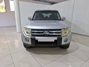 Mitsubishi Pajero 5-door 3.2DI-D GLS - Image 4