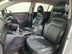 Kia Sportage 2.0CRDi - Image 10