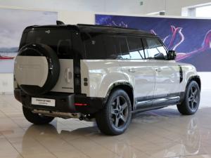 Land Rover Defender 110 D350 X-Dynamic HSE - Image 10