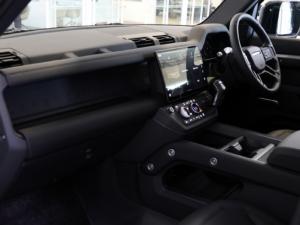 Land Rover Defender 110 D350 X-Dynamic HSE - Image 7