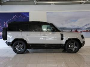 Land Rover Defender 110 D350 X-Dynamic HSE - Image 9