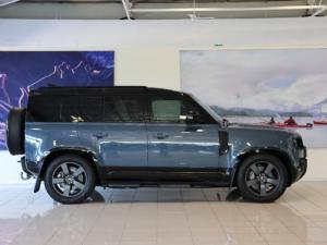 Land Rover Defender 110 D350 X-Dynamic HSE - Image 10