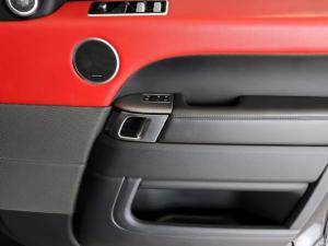 Land Rover Range Rover Sport HSE Dynamic Supercharged - Image 27