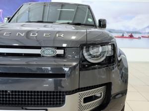 Land Rover Defender 110 D250 X-Dynamic SE - Image 4