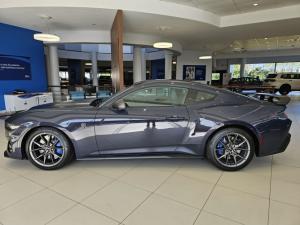 Ford Mustang Dark Horse fastback - Image 4