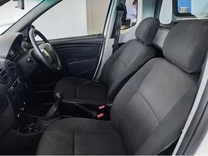 Nissan NP200 1.6i safety pack (aircon) - Image 4