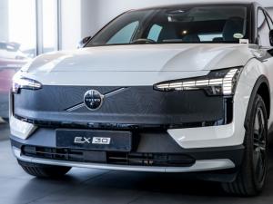 Volvo EX30 Cross Country Twin Motor Performance Ultra - Image 2