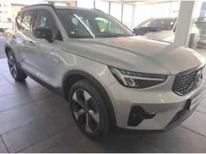 Volvo XC40 B4 Plus Dark - Image 2