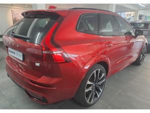Volvo XC60 T8 Twin Engine AWD Ultimate Dark - Image 3