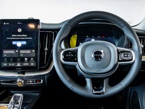 Volvo XC60 B5 AWD Plus Dark - Image 18