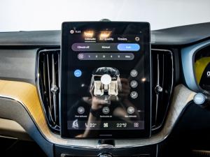 Volvo XC60 B5 AWD Plus Dark - Image 15