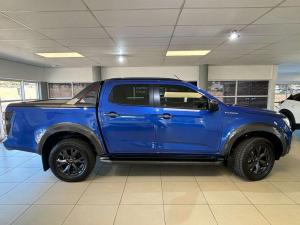 Isuzu D-Max 3.0TD double cab V-Cross - Image 5