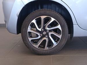 Suzuki Baleno 1.5 GLX manual - Image 9