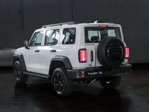 GWM Tank 300 2.4T Super Luxury 4WD - Image 4