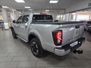 Nissan Navara 2.5DDTi double cab LE Plus 4x4 - Image 3