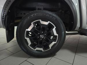 Nissan Navara 2.5DDTi double cab LE Plus 4x4 - Image 5