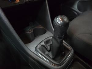Volkswagen Polo Vivo hatch 1.4 Life - Image 10