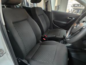 Volkswagen Polo Vivo hatch 1.4 Life - Image 8