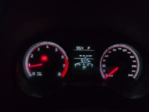 Volkswagen Polo Vivo hatch 1.6 Life - Image 20