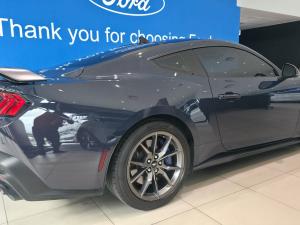 Ford Mustang Dark Horse fastback - Image 4