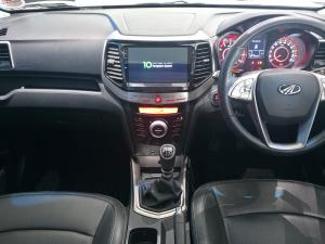Mahindra XUV300 1.2T W8 - Image 10