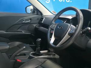 Mahindra XUV300 1.2T W8 - Image 11