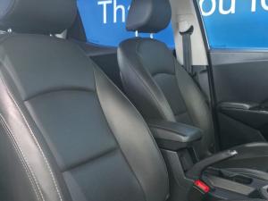 Mahindra XUV300 1.2T W8 - Image 18
