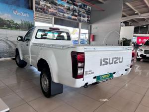 Isuzu D-Max Gen 6 250 single cab Fleetside safety - Image 2