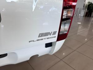 Isuzu D-Max Gen 6 250 single cab Fleetside safety - Image 4