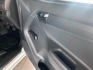 Isuzu D-Max Gen 6 250 single cab Fleetside safety - Image 9