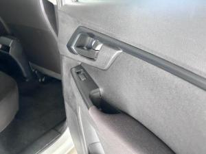 Isuzu D-Max 1.9TD double cab L manual - Image 10