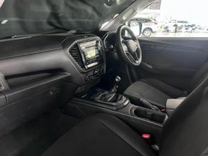 Isuzu D-Max 1.9TD double cab L manual - Image 9