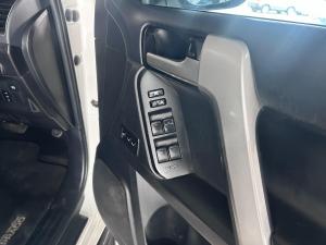 Toyota Land Cruiser Prado 2.8GD VX - Image 11