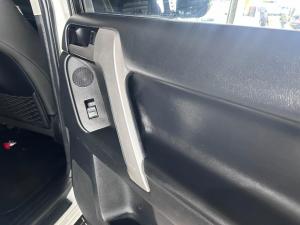 Toyota Land Cruiser Prado 2.8GD VX - Image 5