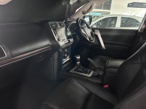 Toyota Land Cruiser Prado 2.8GD VX - Image 6