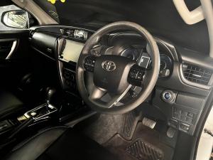 Toyota Fortuner 2.4GD-6 auto - Image 5