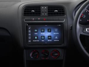 Volkswagen Polo Vivo hatch 1.6 Life - Image 18