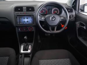 Volkswagen Polo Vivo hatch 1.6 Life - Image 20