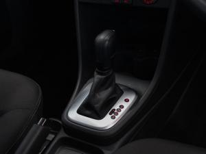 Volkswagen Polo Vivo hatch 1.6 Life - Image 21
