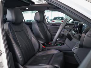 Volkswagen Tiguan 2.0TSI R-Line 4Motion - Image 14