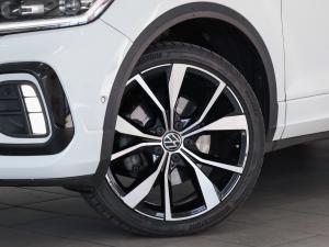 Volkswagen T-Roc 2.0TSI 4Motion R-Line - Image 2