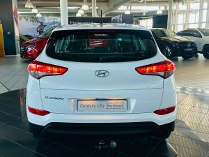 Hyundai Tucson 2.0 Premium - Image 12