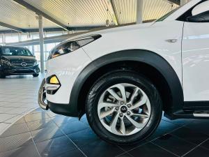 Hyundai Tucson 2.0 Premium - Image 13
